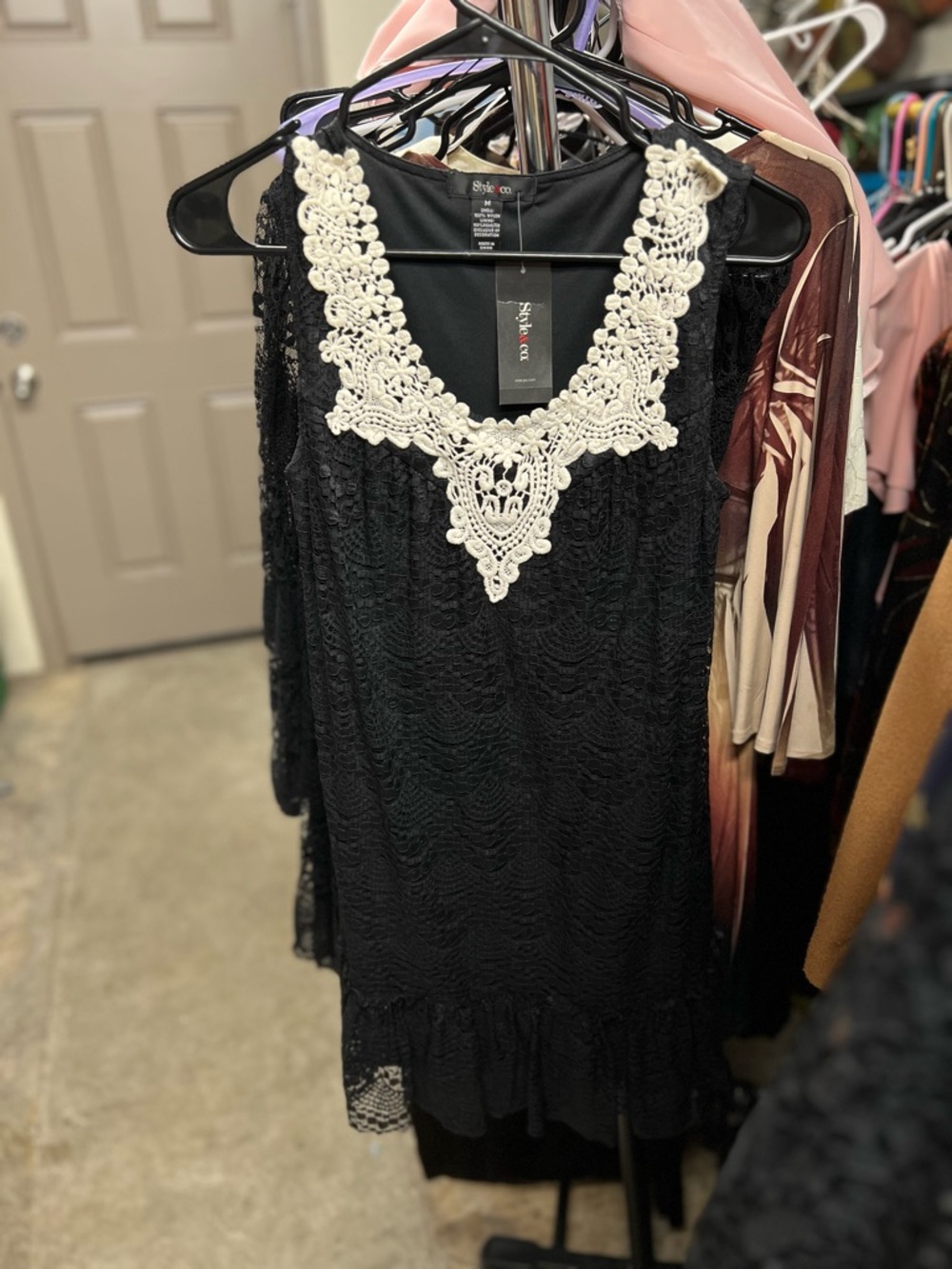❤️Black Sexy Lace Mini Dress with Cream Crochet V-Neck. style & co brand NWT